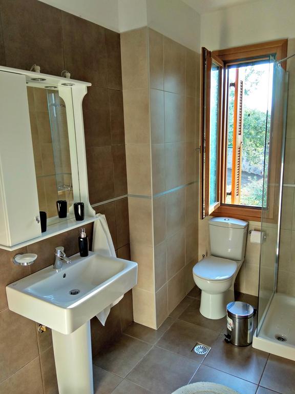 Aricobe Villa Epidaurus Екстериор снимка